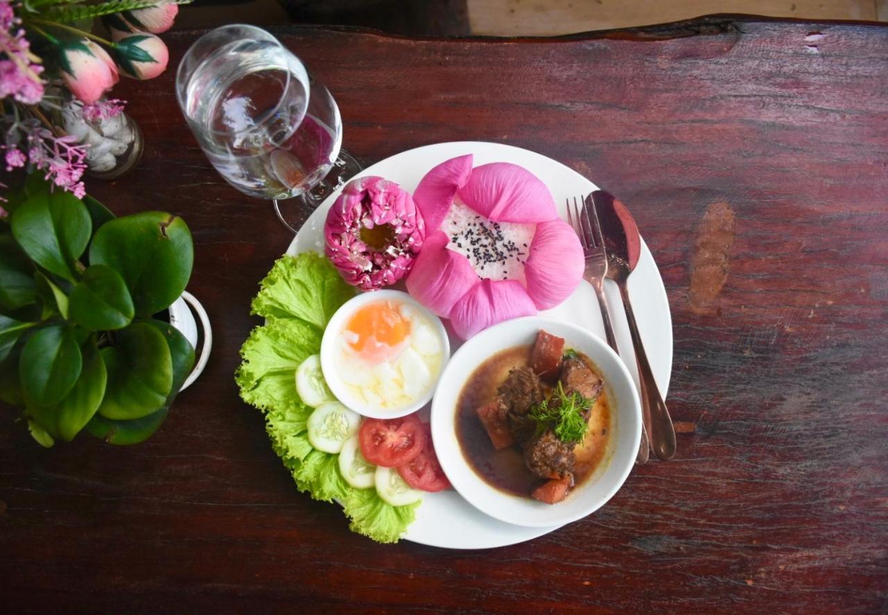 Ban Rai Jai Chaem - Spa Cafe & Homestay Exterior photo